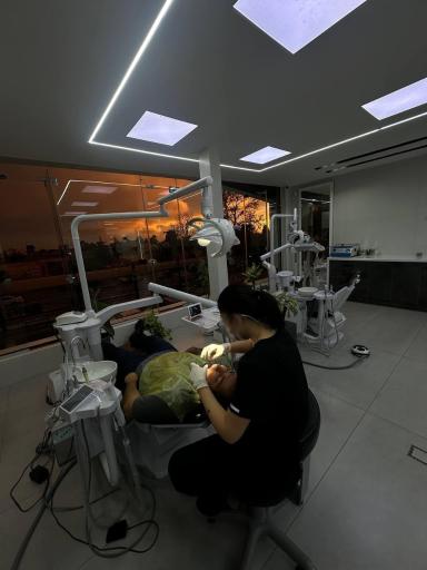 کلینیک دندانپزشکی دکتر مهران میرمرادی