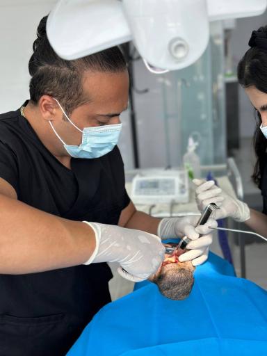 کلینیک دندانپزشکی دکتر مهران میرمرادی