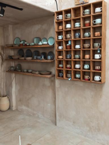 عکس لویی هوم