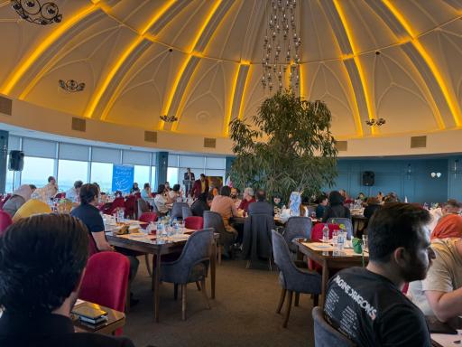 عکس رستوران گردان ویونا