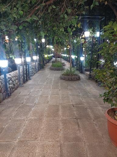 عکس باغ رستوران امیران