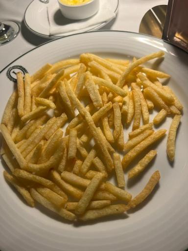 عکس رستوران فرانسوی Laduree