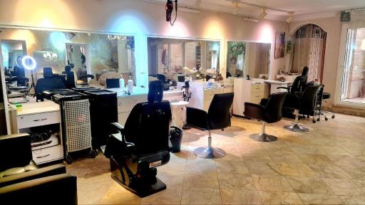 عکس سالن زیبایی روز فریبا 