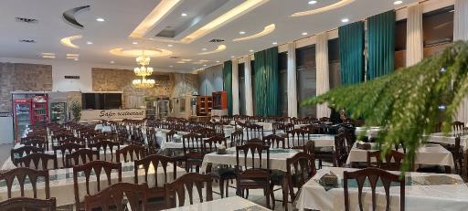 عکس رستوران سفره دماوند