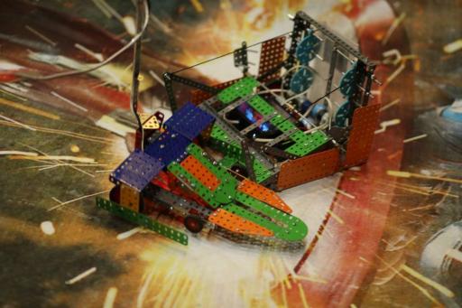 عکس آموزشگاه رباتیک رفسنجان ربات