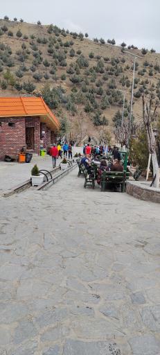 عکس دکه تنقلات چشمه