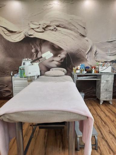 عکس سالن زیبایی پناه