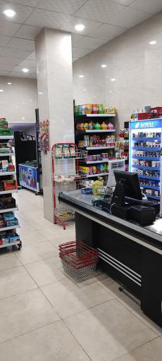 عکس بازرگانی مواد غذایی نیکوکار 