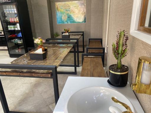 عکس دیزی سرای وزیری