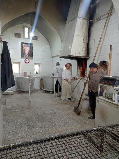 عکس نانوایی سنگک