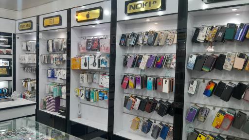 عکس  فروشگاه تاچ موبایل