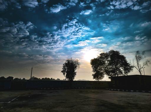 عکس هنرستان کار و دانش شهید رجایی