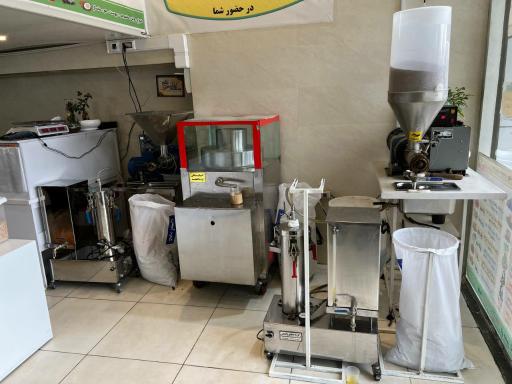 عکس روغنگیری مصطفی یزدی ( شعبه ۲ )