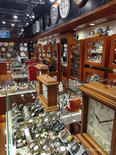 عکس گالری ساعت سعادت