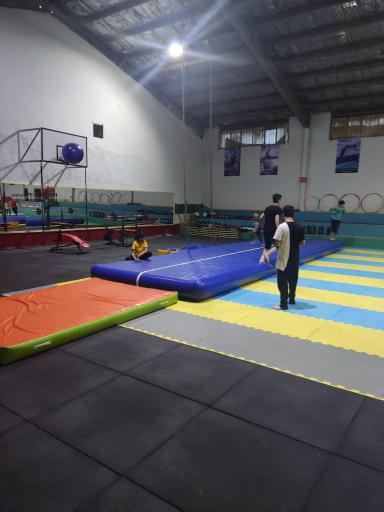 عکس باشگاه ورزشی شهدا