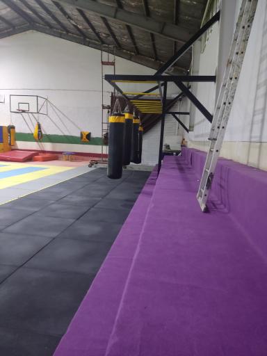 عکس باشگاه ورزشی شهدا