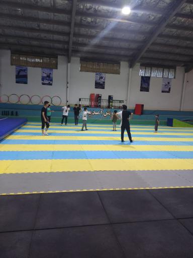 عکس باشگاه ورزشی شهدا