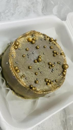 عکس کافه کیک ماه لی