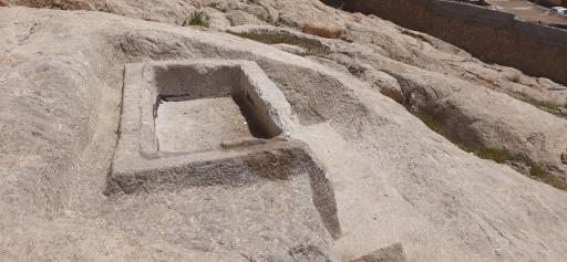 عکس حوضچه دختر گبر