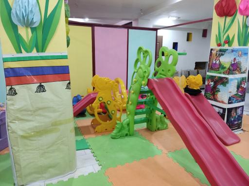 عکس دبستان و پیش دبستان مهتاب 