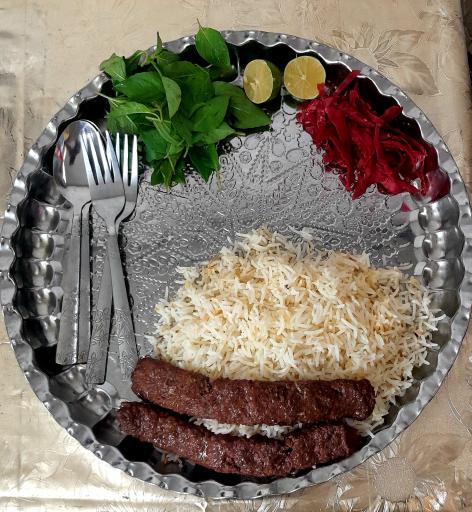عکس غذاخوری و بیرون بر سیمرغ
