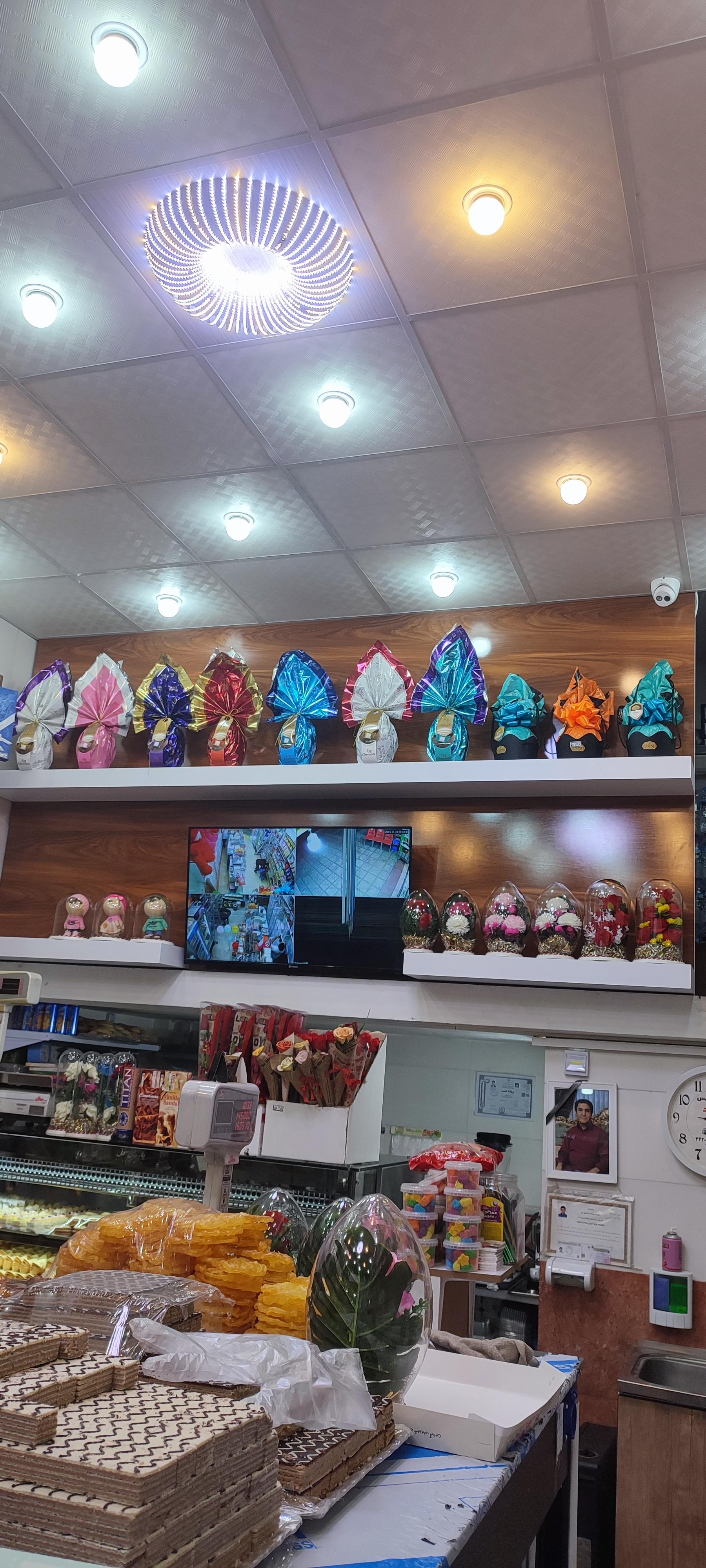 عکس قنادی آیدین