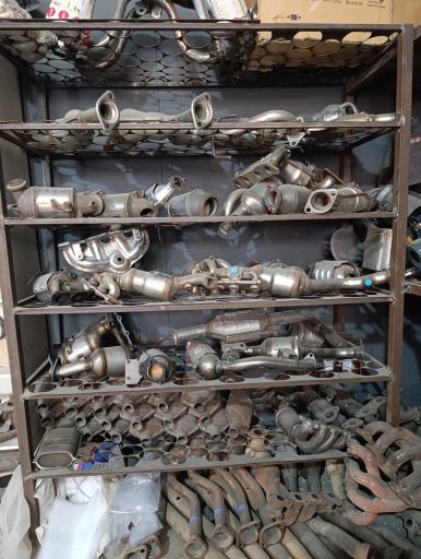 عکس مرکز تخصصی کاتالیزور شمال(برادران عباسی)