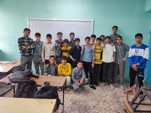 عکس دبیرستان دوره اول والفجر