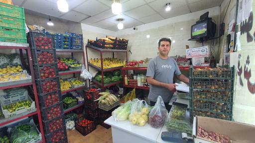 عکس میوه فروشی ترش و شیرین