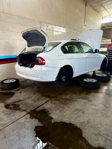 عکس خدمات فنی مهندسی مریخ موتور