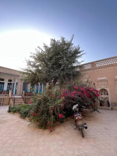 عکس هتل خانه پدری