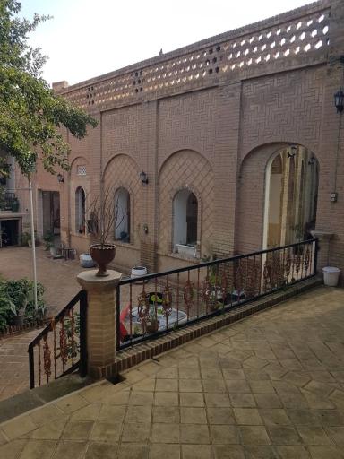 عکس هتل خانه پدری