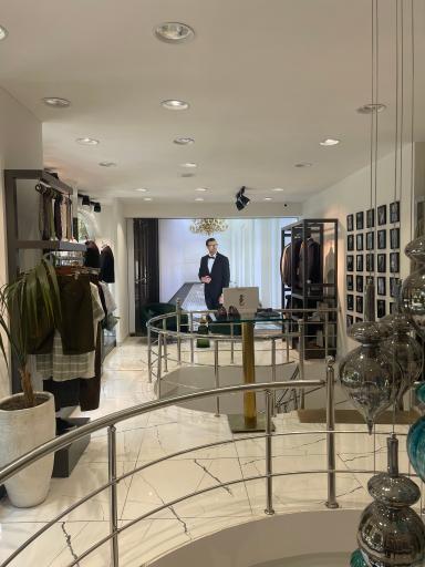 عکس پوشاک ایکات اکسکلوسیو