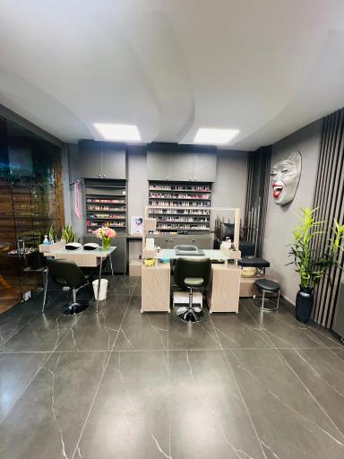 عکس سالن زیبایی گلاره بانو