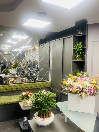عکس سالن زیبایی گلاره بانو