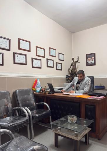 عکس وکیل پژمان جعفری