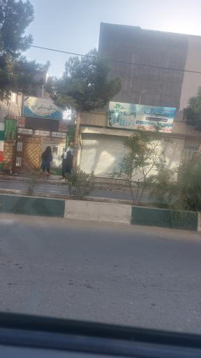 عکس پیش دبستانی و دبستان غیردولتی پسرانه  یادمان