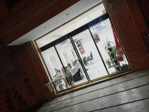 عکس آرایشگاه غیور