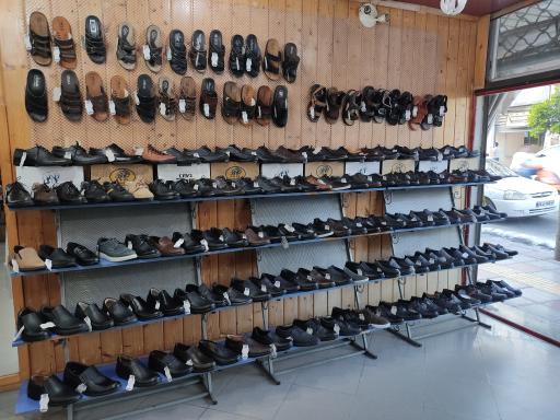 عکس کفش ملی 1111 چالوس