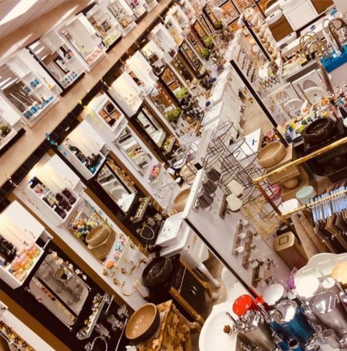 عکس فروشگاه درخشان کنتراست