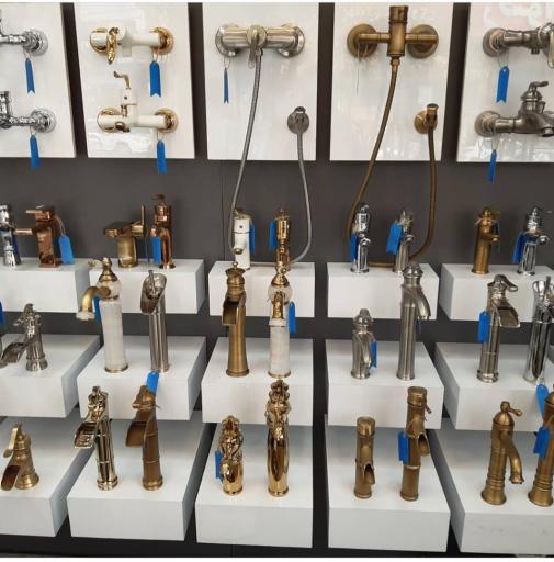 عکس فروشگاه درخشان کنتراست