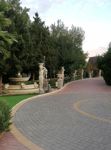 عکس باغ تالار آریانا