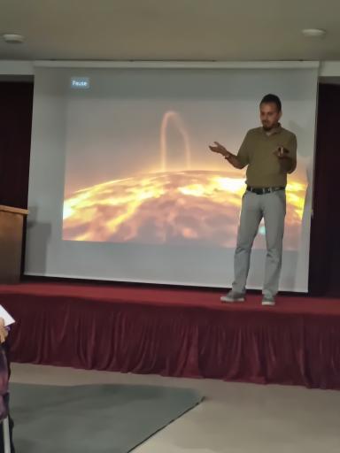 عکس مدرسه نجوم (بینوکوپیک)