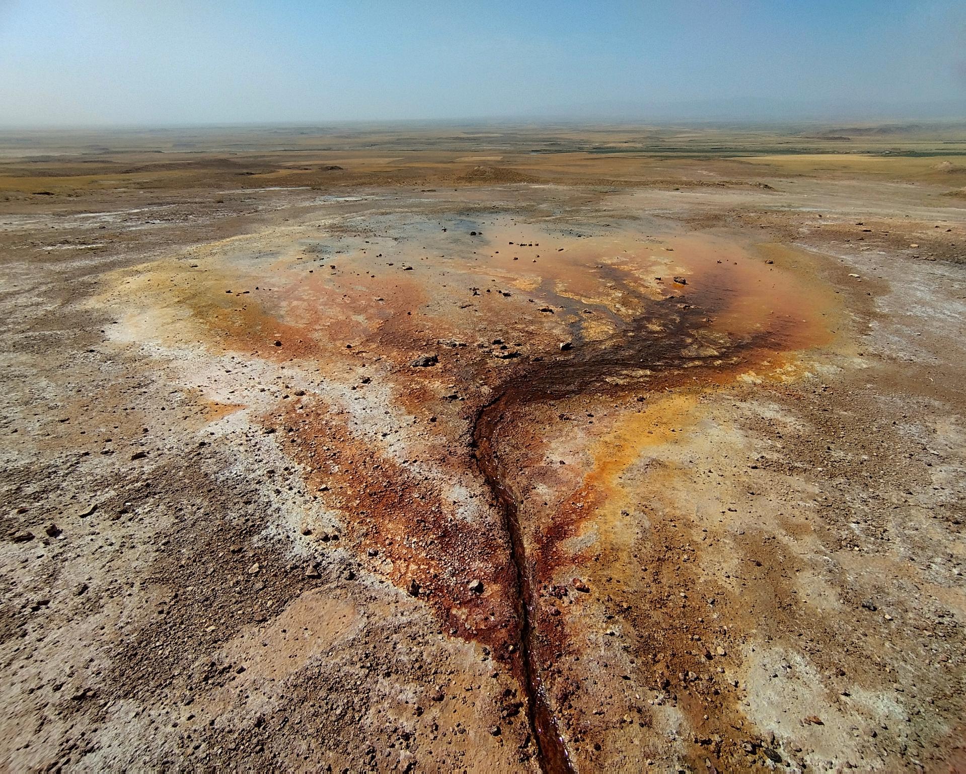 عکس تپه سرخ 