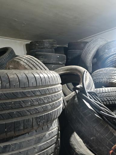 عکس لاستیک دست دوم 