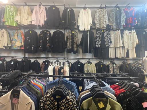 عکس فروشگاه پوشاک مانتره