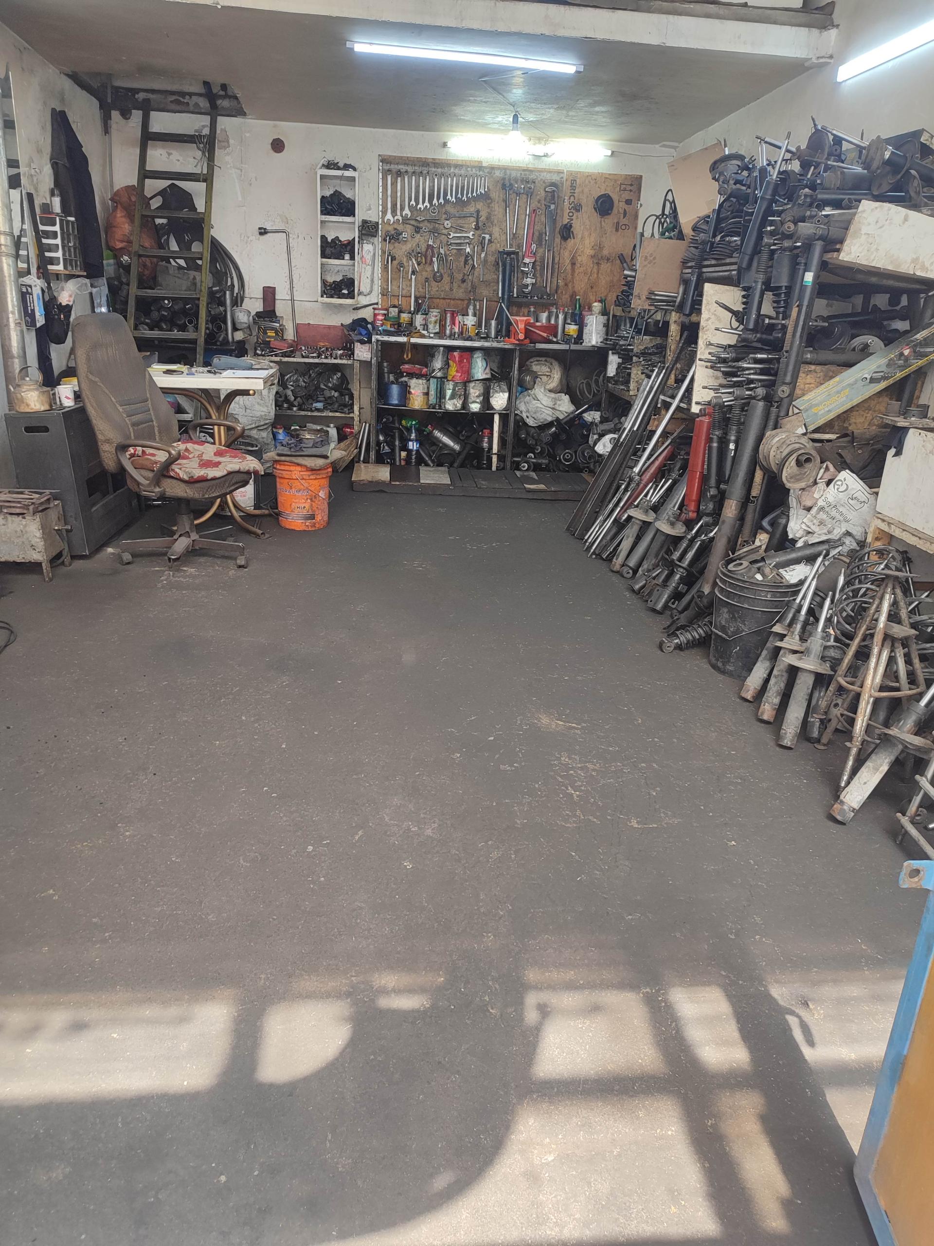 عکس کمک فنر سازی نوروز 