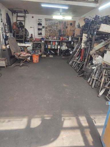 عکس کمک فنر سازی نوروز 