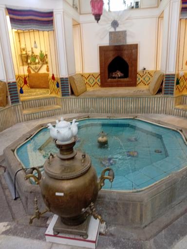 عکس انگورستان ملک التجار