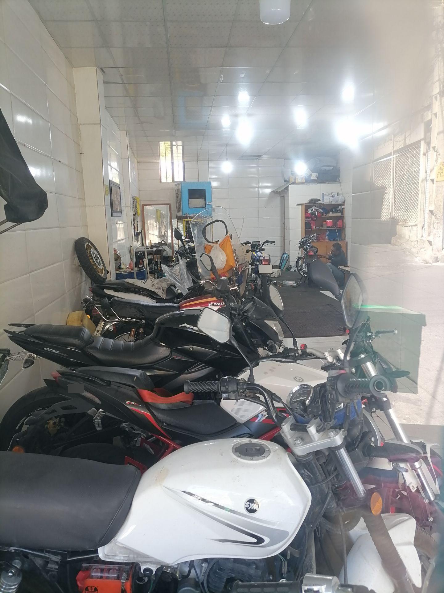 عکس موتورسازی عموفرهاد